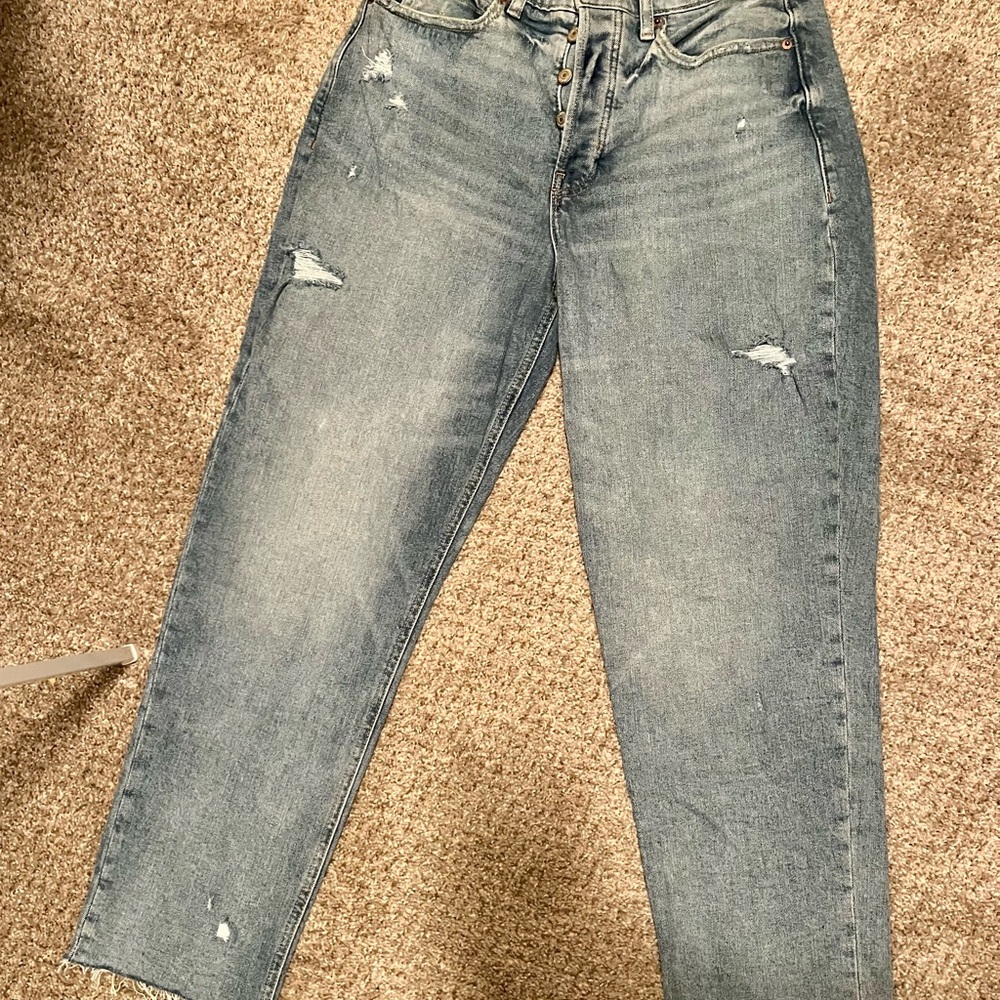 Old Navy Light Blue Distressed Extra High Rise Curvy Straight Leg Jeans Size 10 - Picture 2 of 8